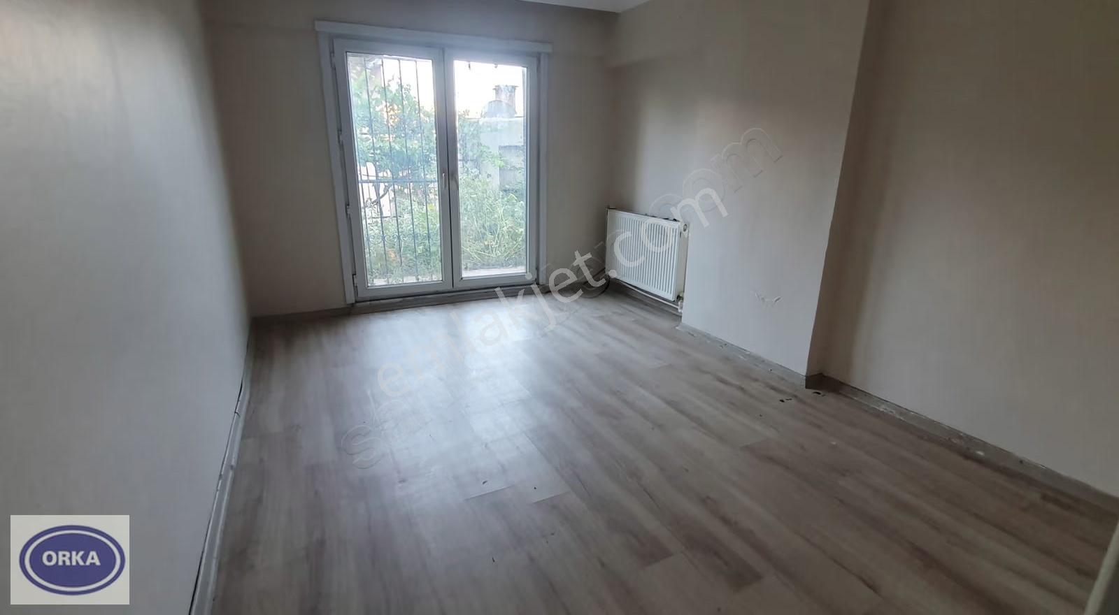İçerenköy Muhtarlık Çivarı Uygun Fiyat Keyifli Bahçe Katı