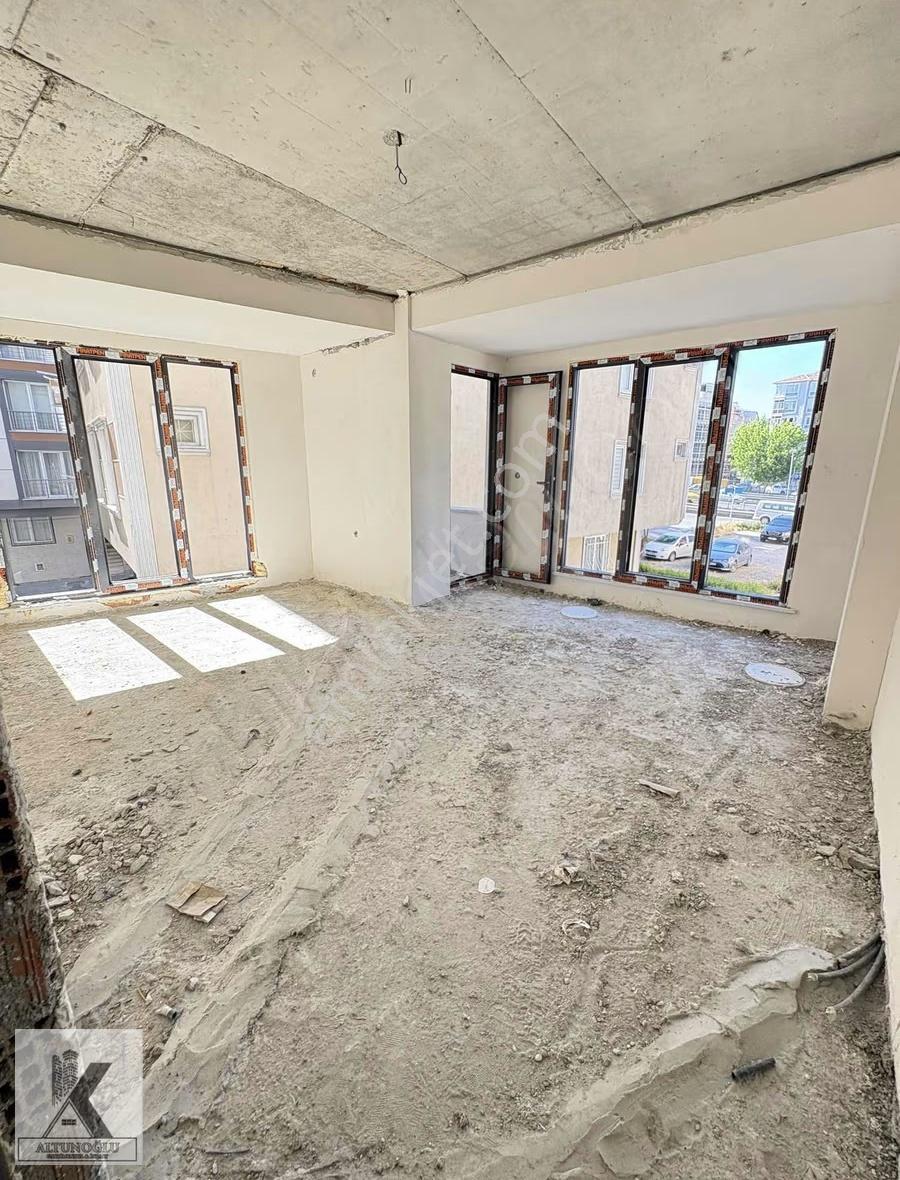 Altunoğlu"ndan Projeden Satış 2+1 100m2 Metrobüse 2 Dakika - Görsel 6