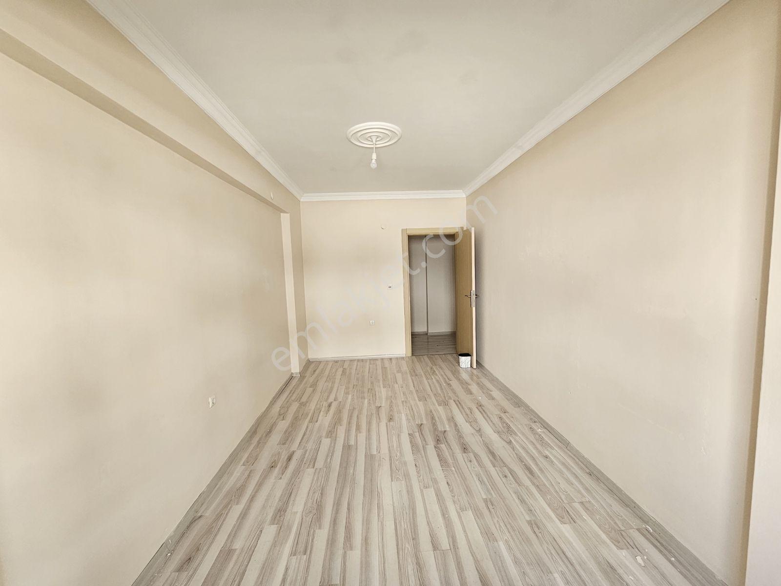 Ay Emlak'tan Armutlu Merkezde 3+1 Kiralık Daire - Görsel 10