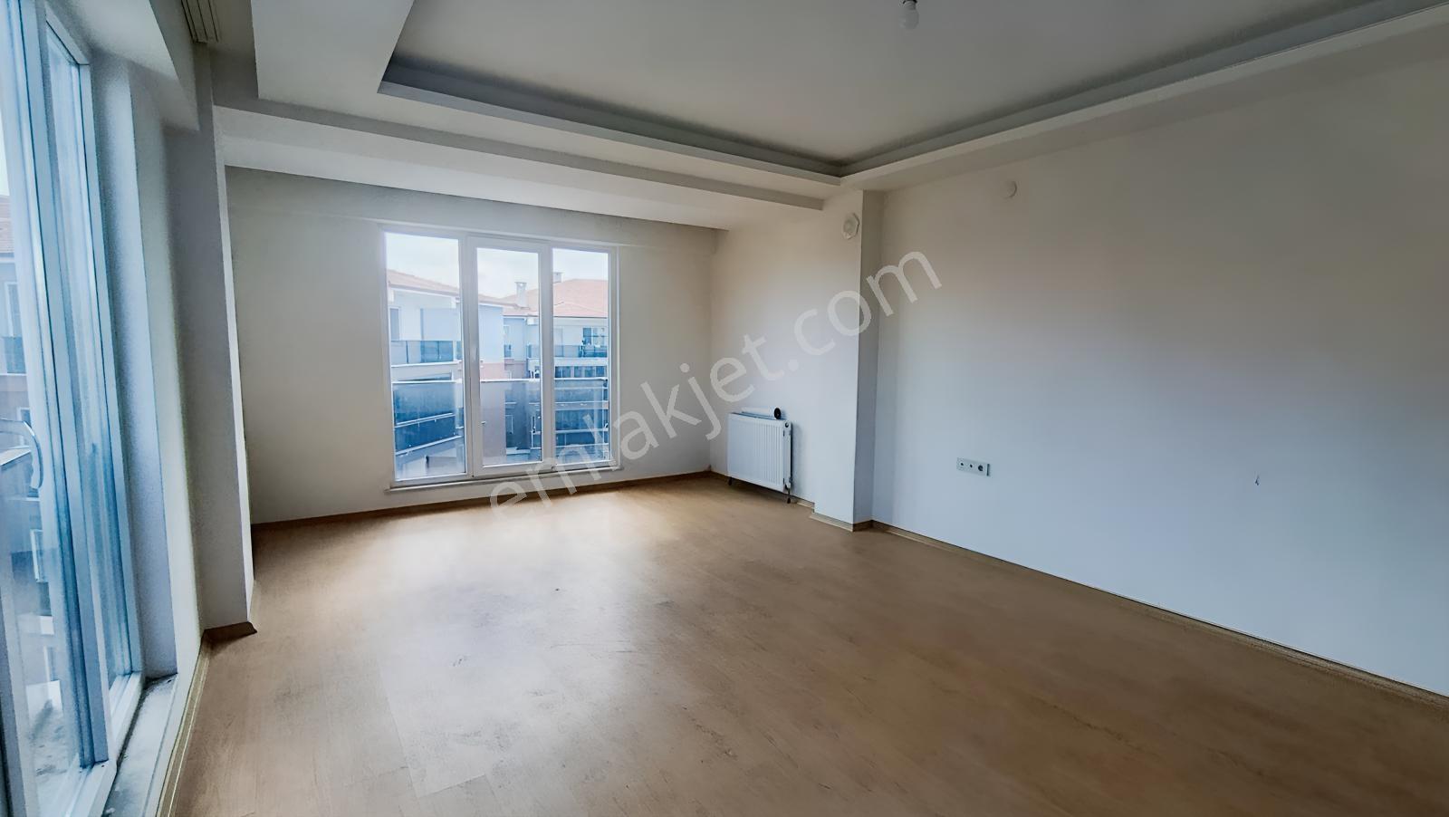 Kerim'den Ayvacık'da Kiralık Havuzlu 4+1 Ebeveyn Banyolu Daire - Görsel 29