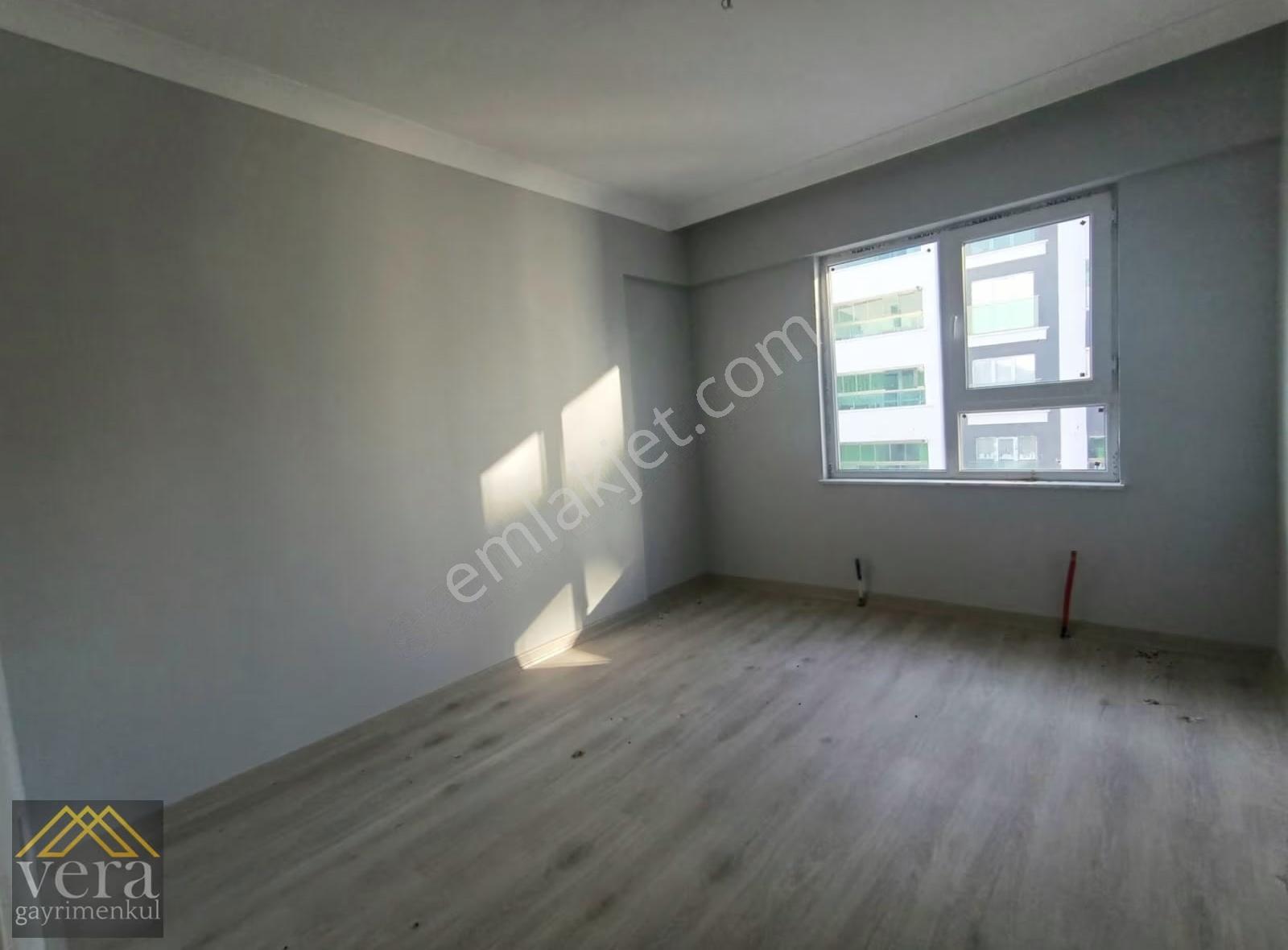 Ana Caddeye 2.bina Sıfır 9.kat Teras Balkonlu 3+1 Kiralık Daire - Görsel 7