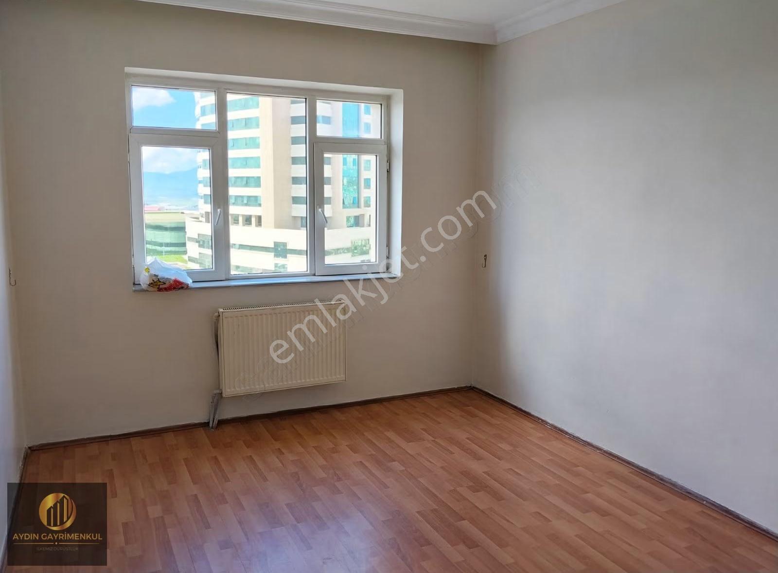 Şehir Hastanesi Karşısında Yola Cepheli 4 Artı 1 Kiralık Arakat - Görsel 11