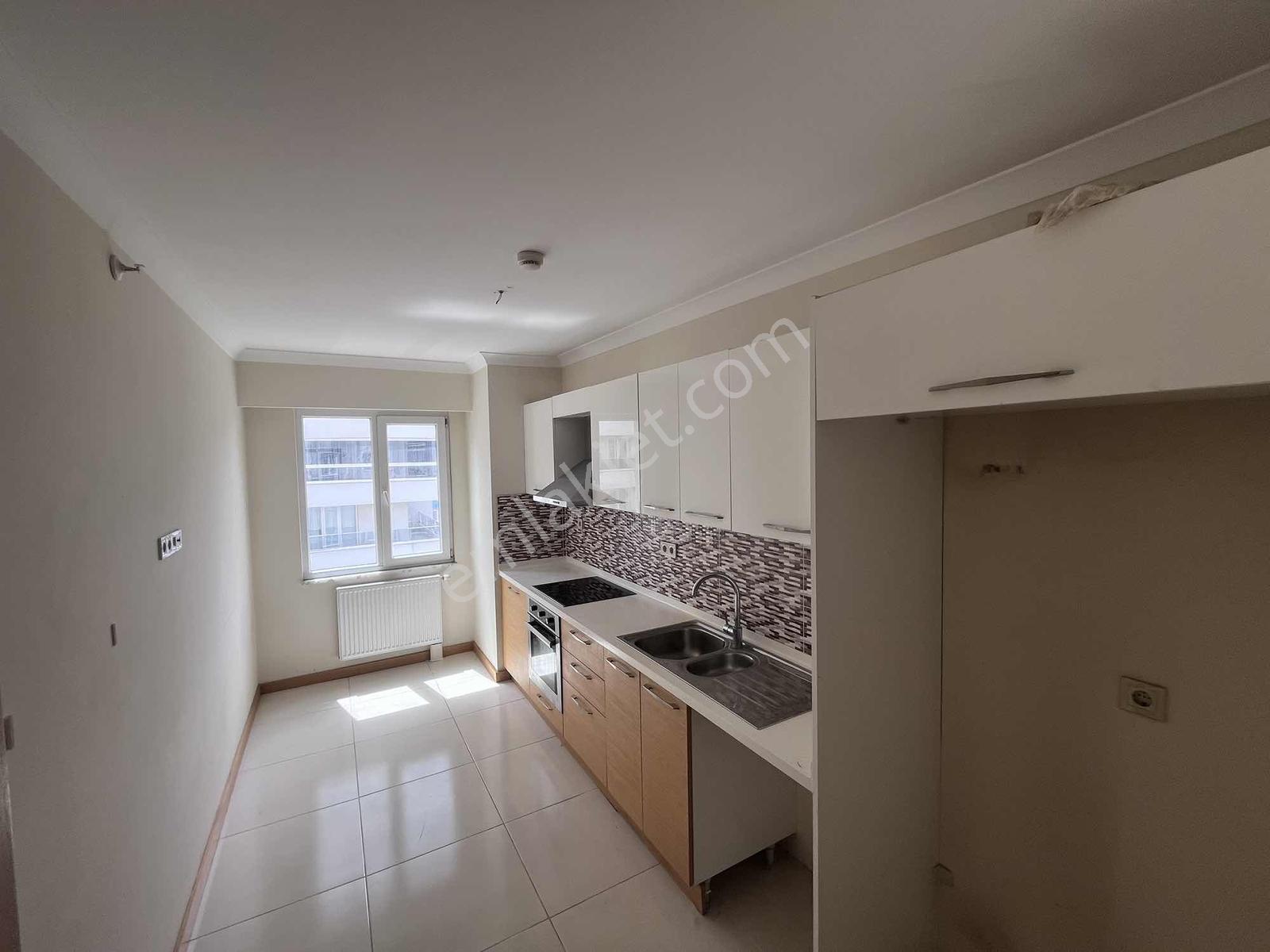 Maltepe Zümrütevler Marmaroom Sitesi 2+1 98 M2 Deniz Manzaralı - Görsel 16