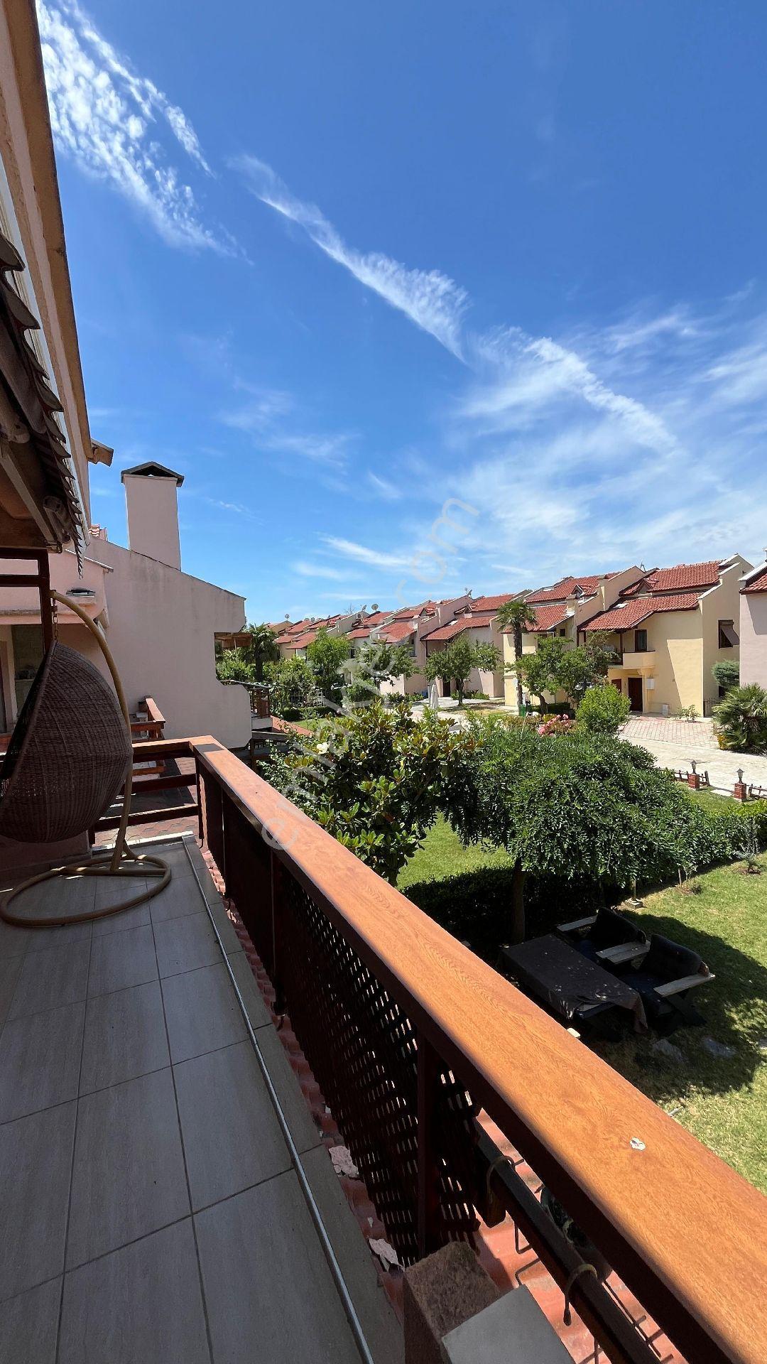 Kaptan Country Tatil Sitesinde Havuz Gören Cephe 4+1 Dubleks - Görsel 24