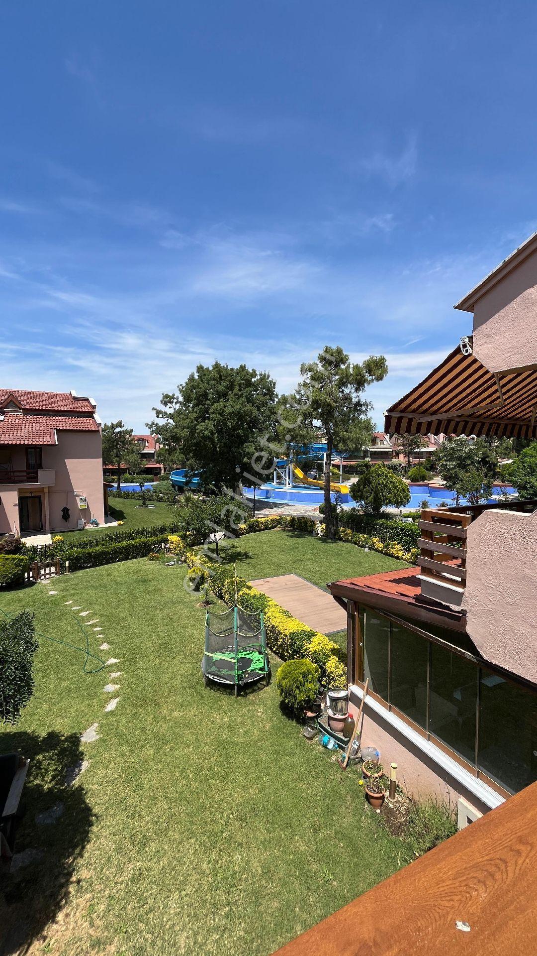 Kaptan Country Tatil Sitesinde Havuz Gören Cephe 4+1 Dubleks - Görsel 25