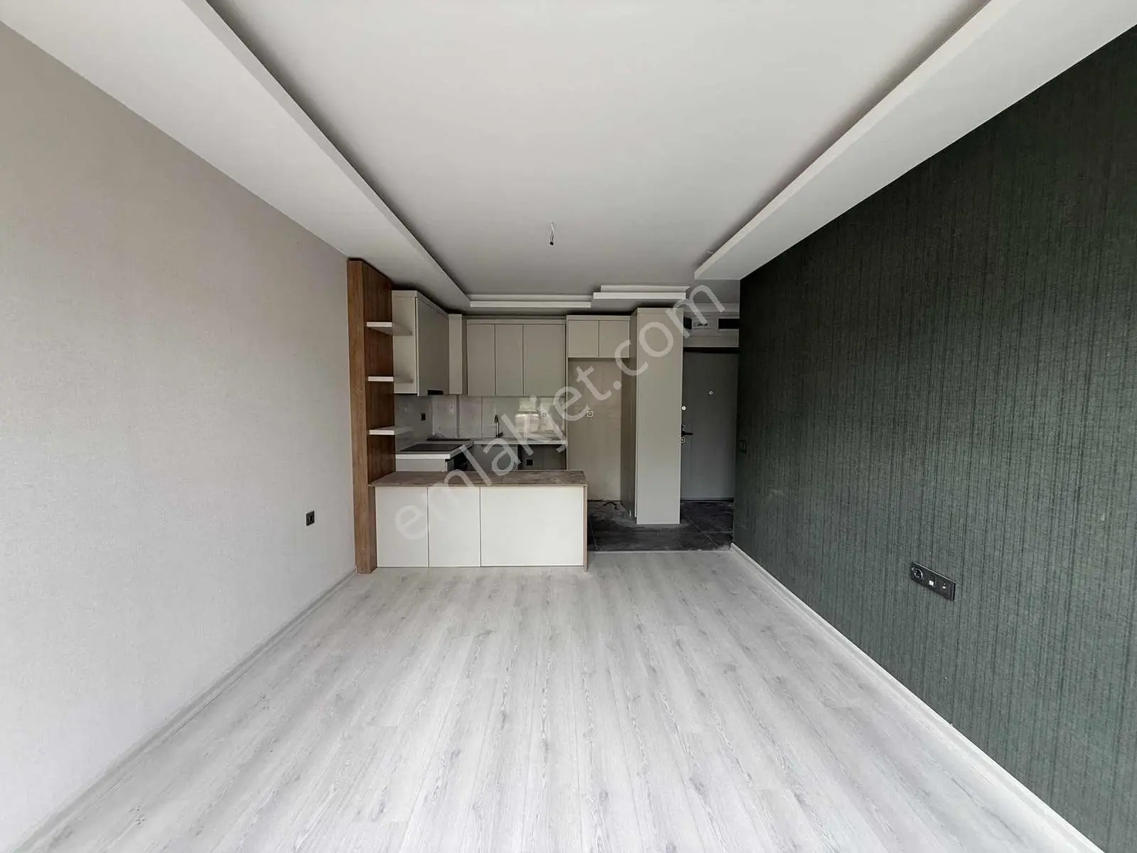 İncek'te 7&24 Güvenlikli Site'de Ön Cephe Cam Balkonlu Sıfır 1+1 - Görsel 9