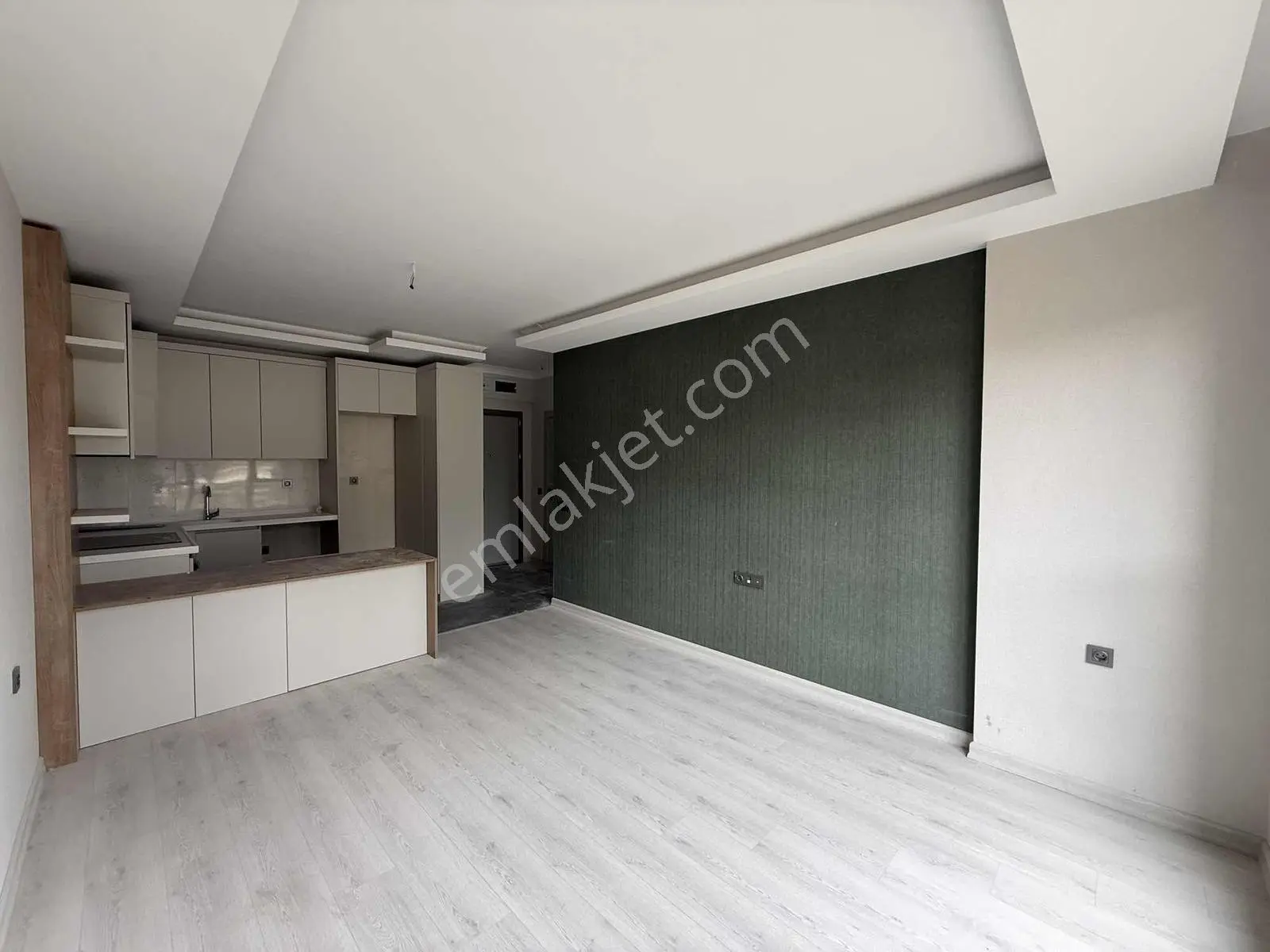 İncek'te 7&24 Güvenlikli Site'de Ön Cephe Cam Balkonlu Sıfır 1+1 - Görsel 10
