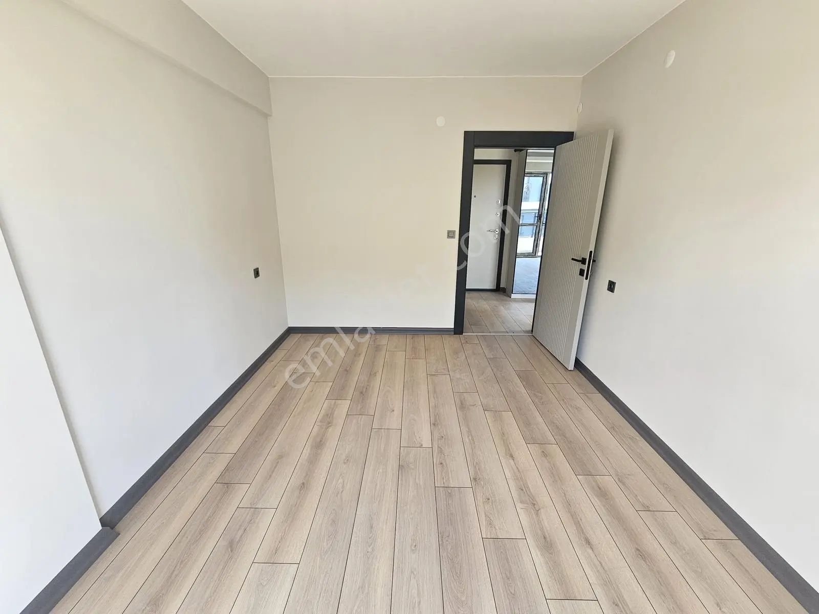 Alaçatı'dan/ Gölbaşı Taşpınar'da/45m²/ara Kat/satılık 1+1 Daire - Görsel 2