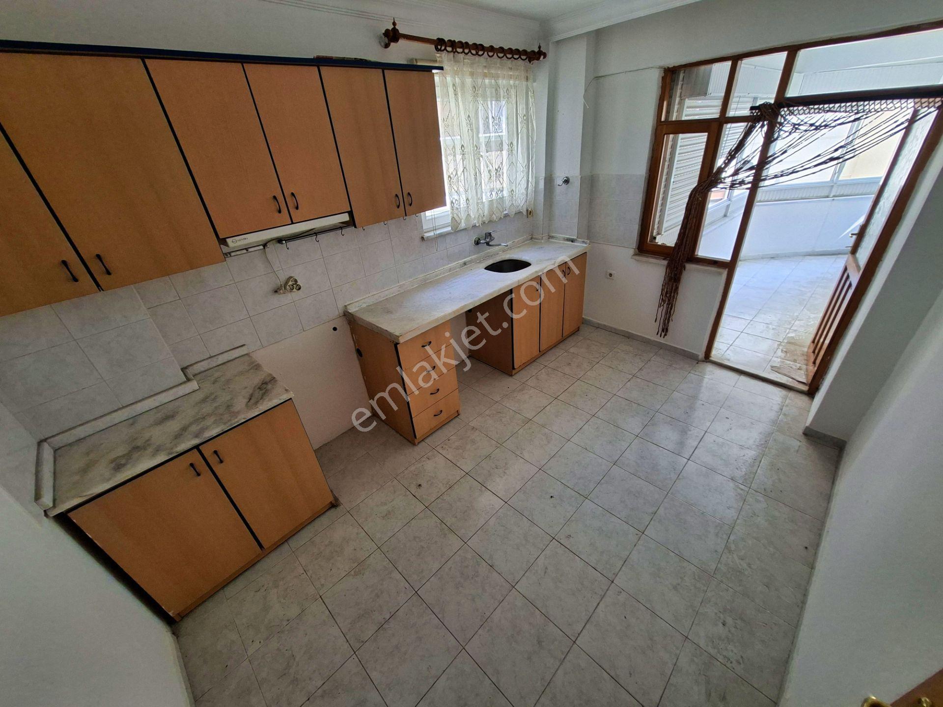 Aktif'ten Akçay Merkez'de Arakat Denize Yakın Harika Konumlu Fırsat 2+1 Daire - Görsel 24