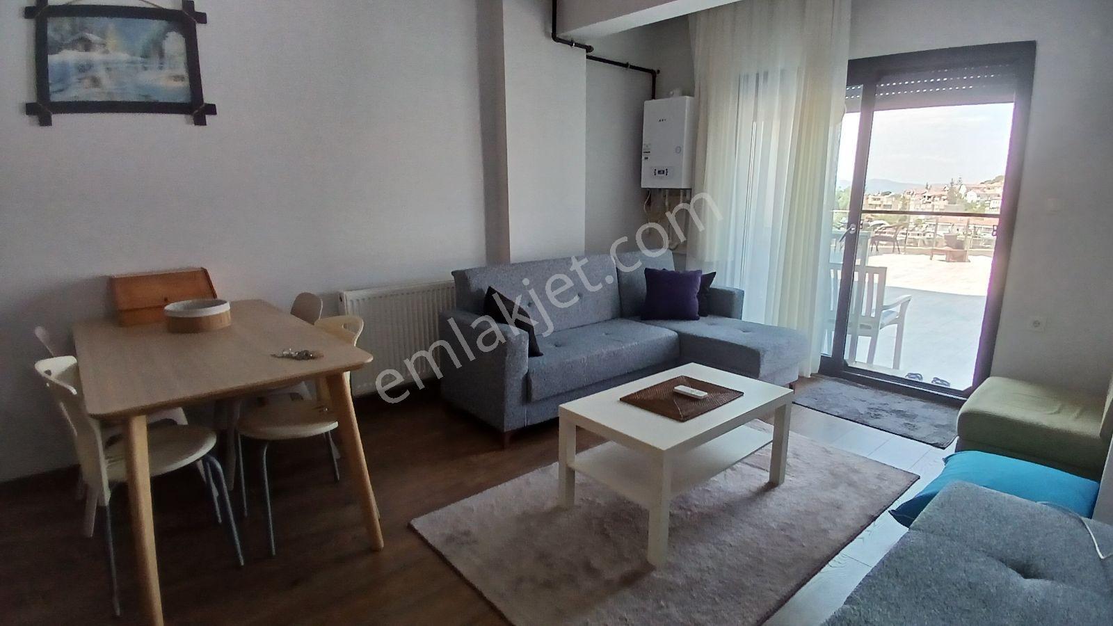 Kadınlardenizinde Havuzlu Sıtede Eşyalı Kiralık Daire - Görsel 20