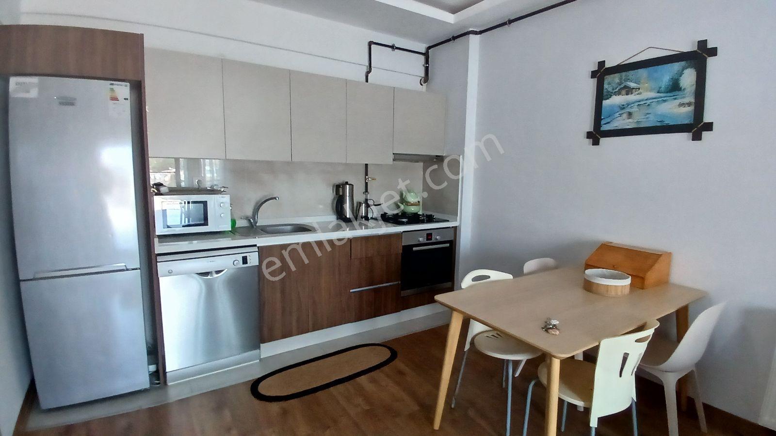 Kadınlardenizinde Havuzlu Sıtede Eşyalı Kiralık Daire - Görsel 12