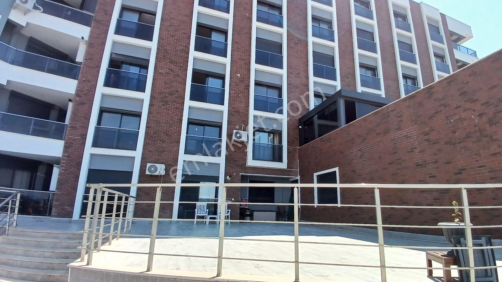 Kadınlardenizinde Havuzlu Sıtede Eşyalı Kiralık Daire - Görsel 16