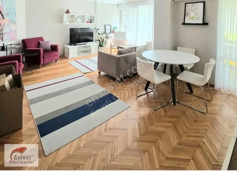 Acıbadem'de Kiralık 3+1 Daire: Sadıka Sabancı Sitesi, 100m² Net