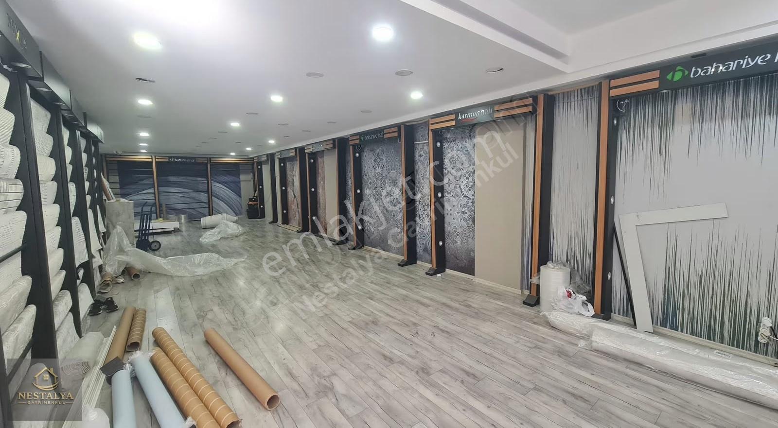 Antalya Eski Sanayi Sitesinde 750 M2 4 Kat Devren Kiralık Mağaza - Görsel 2