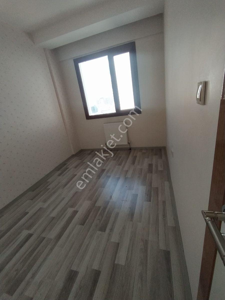 Araştirma Arkası Satılık Ful Yapili 4+1 - Görsel 13