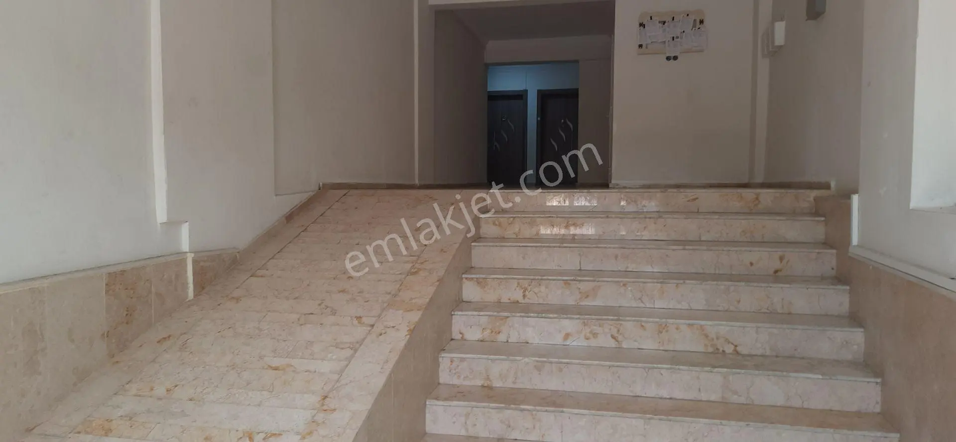 Sahibinden Satılık 2+1 Eşyalı Balkonlu Daire - Görsel 2