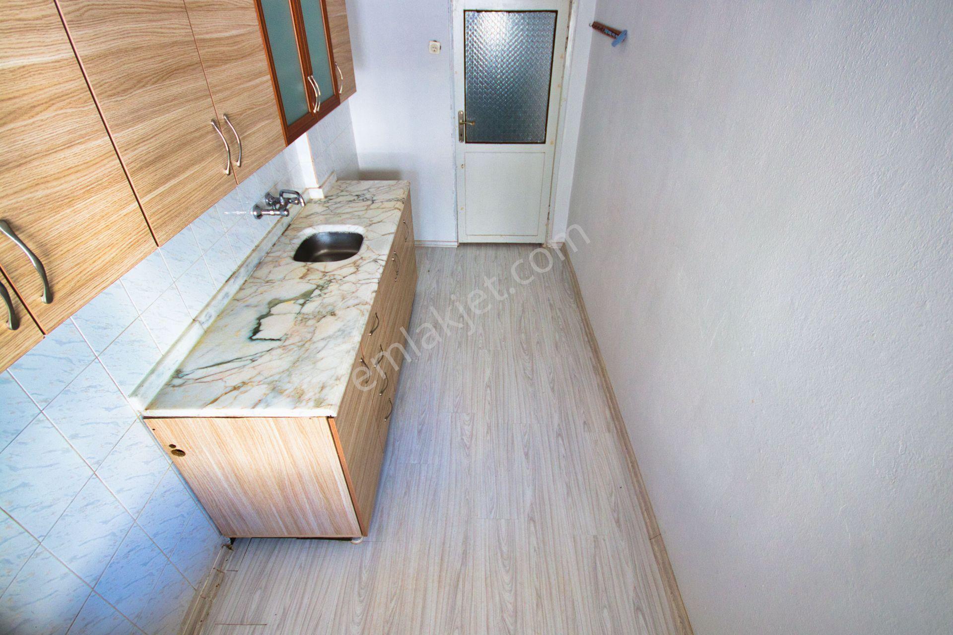 Sadece Aktif'ten Akçay'da Satılık Denize 400mt Barbekülü Çift Wcli Ferah 2+1 Daire - Görsel 33