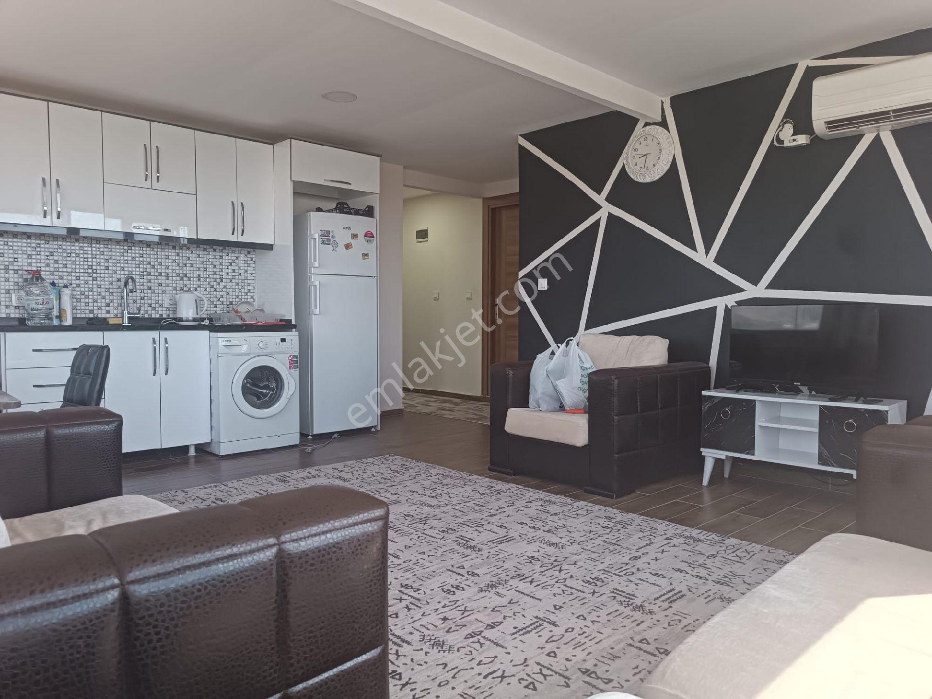 Altınova Sahilde Eşyalı Kiralık Apart Daire
