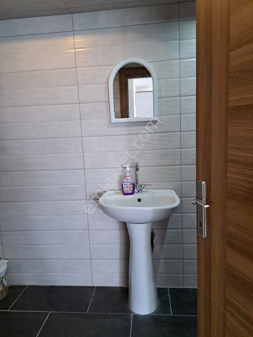 Altınova Sahilde Eşyalı Kiralık Apart Daire - Görsel 10