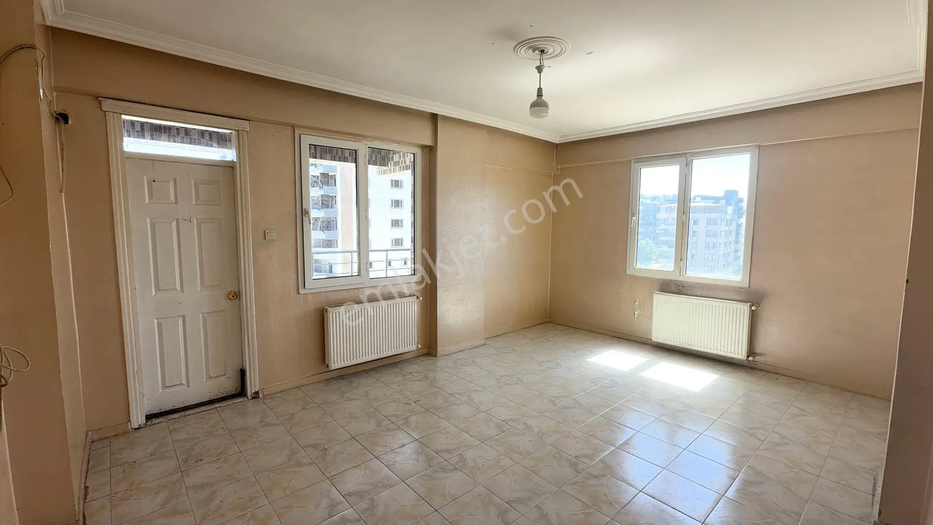 Bkc ‘den Karşıyaka’da 3+1 Kiralık Ara Kat Köşebaşı Havalesiz - Görsel 4