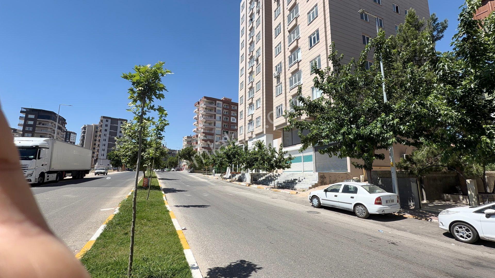 Bkc ‘den Karşıyaka’da 3+1 Kiralık Ara Kat Köşebaşı Havalesiz - Görsel 26