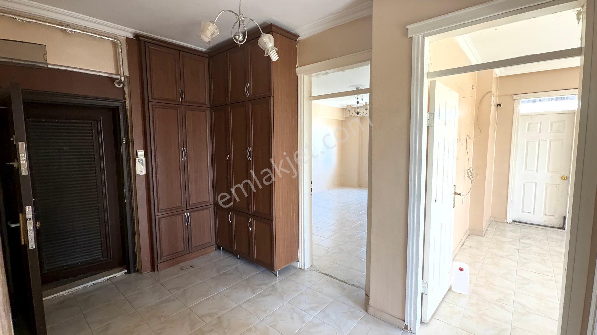 Bkc ‘den Karşıyaka’da 3+1 Kiralık Ara Kat Köşebaşı Havalesiz - Görsel 18