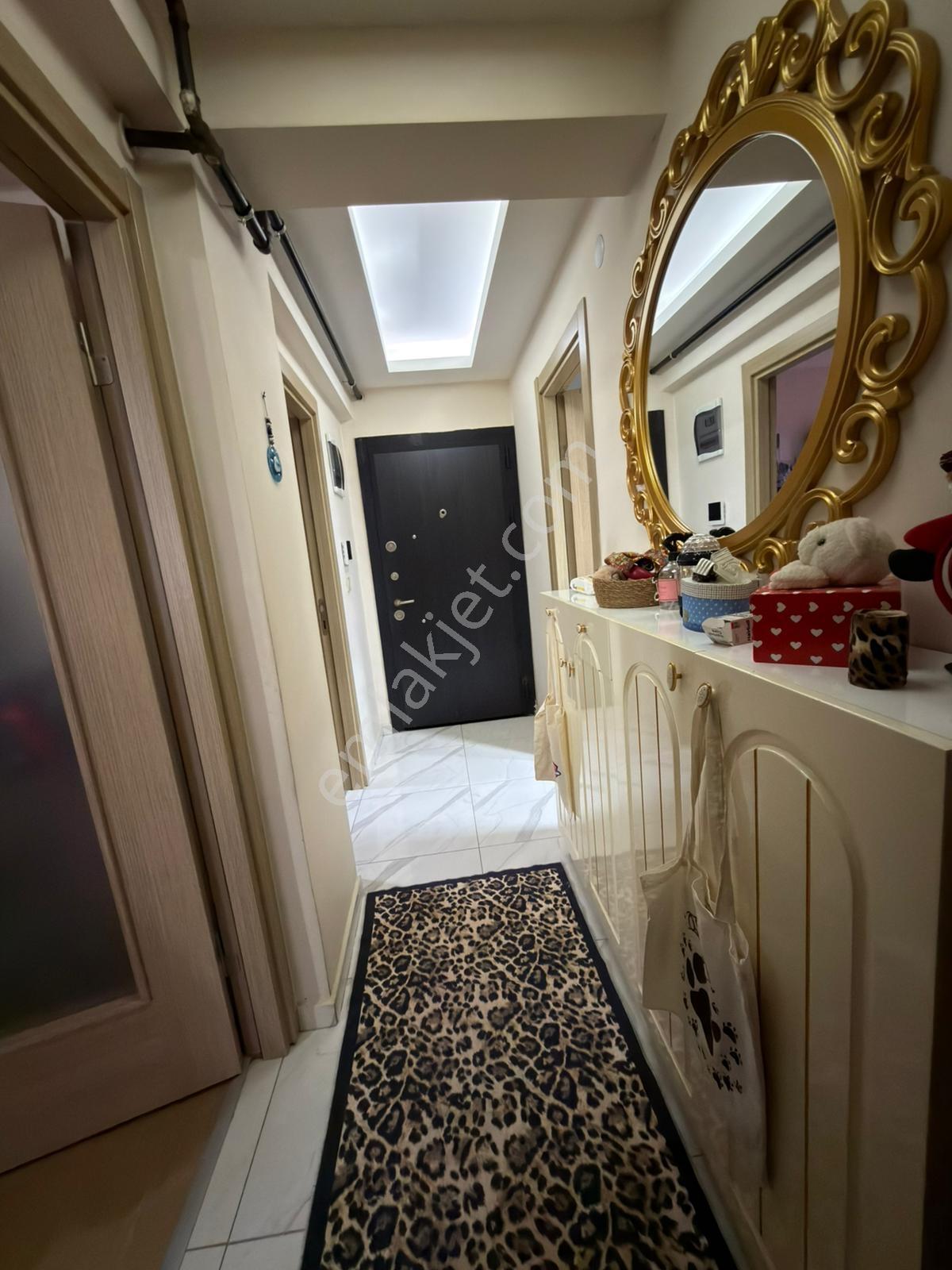 Satılık 2+1 Yeni Bina'da Çiğli İzban Yakını Eşyalı Daire - Görsel 6