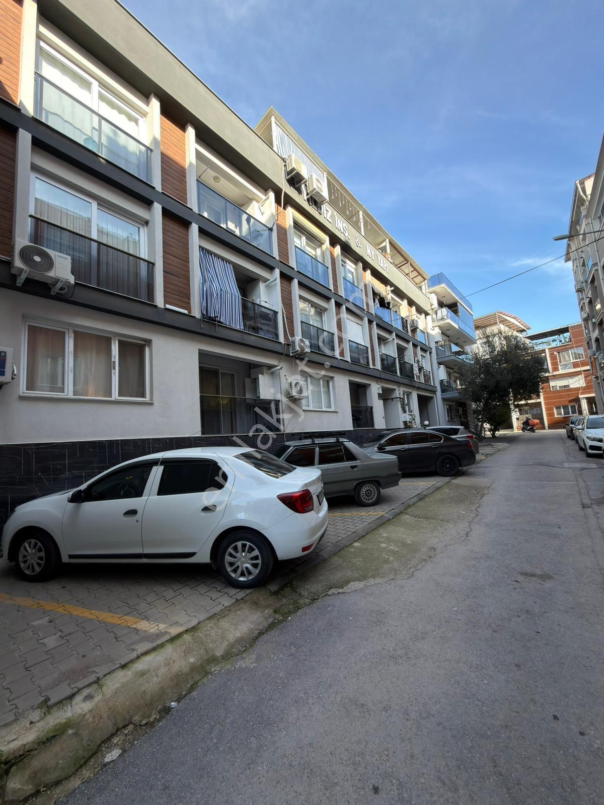 Satılık 2+1 Yeni Bina'da Çiğli İzban Yakını Eşyalı Daire - Görsel 16