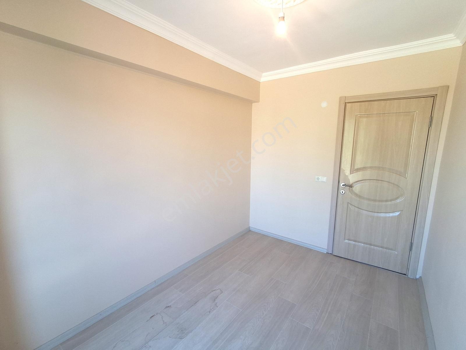 Karasu Aziziye Mahallesinde Ayrı Mutfak Geniş 2+1 Satılık Daire - Görsel 15