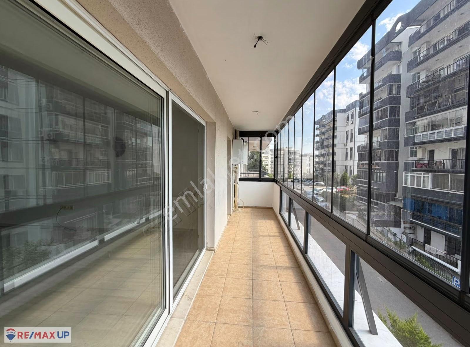 Buca Belediye Konutları Sitesi'nde Manzaralı Satılık 3+1 Daire - Görsel 10