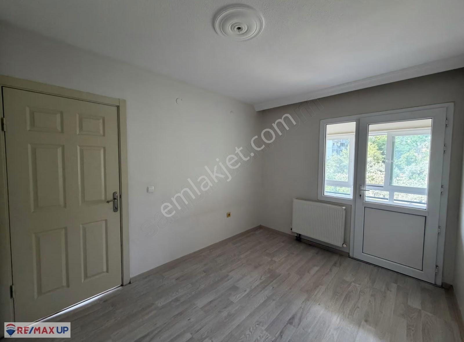 Buca Belediye Konutları Sitesi'nde Manzaralı Satılık 3+1 Daire - Görsel 29