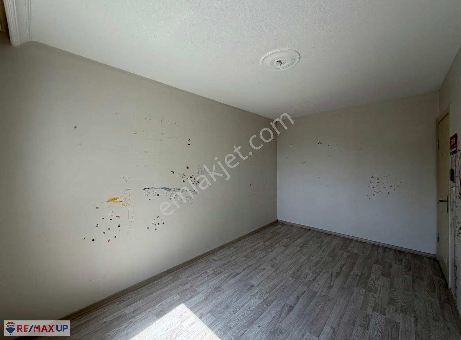Buca Belediye Konutları Sitesi'nde Manzaralı Satılık 3+1 Daire - Görsel 34