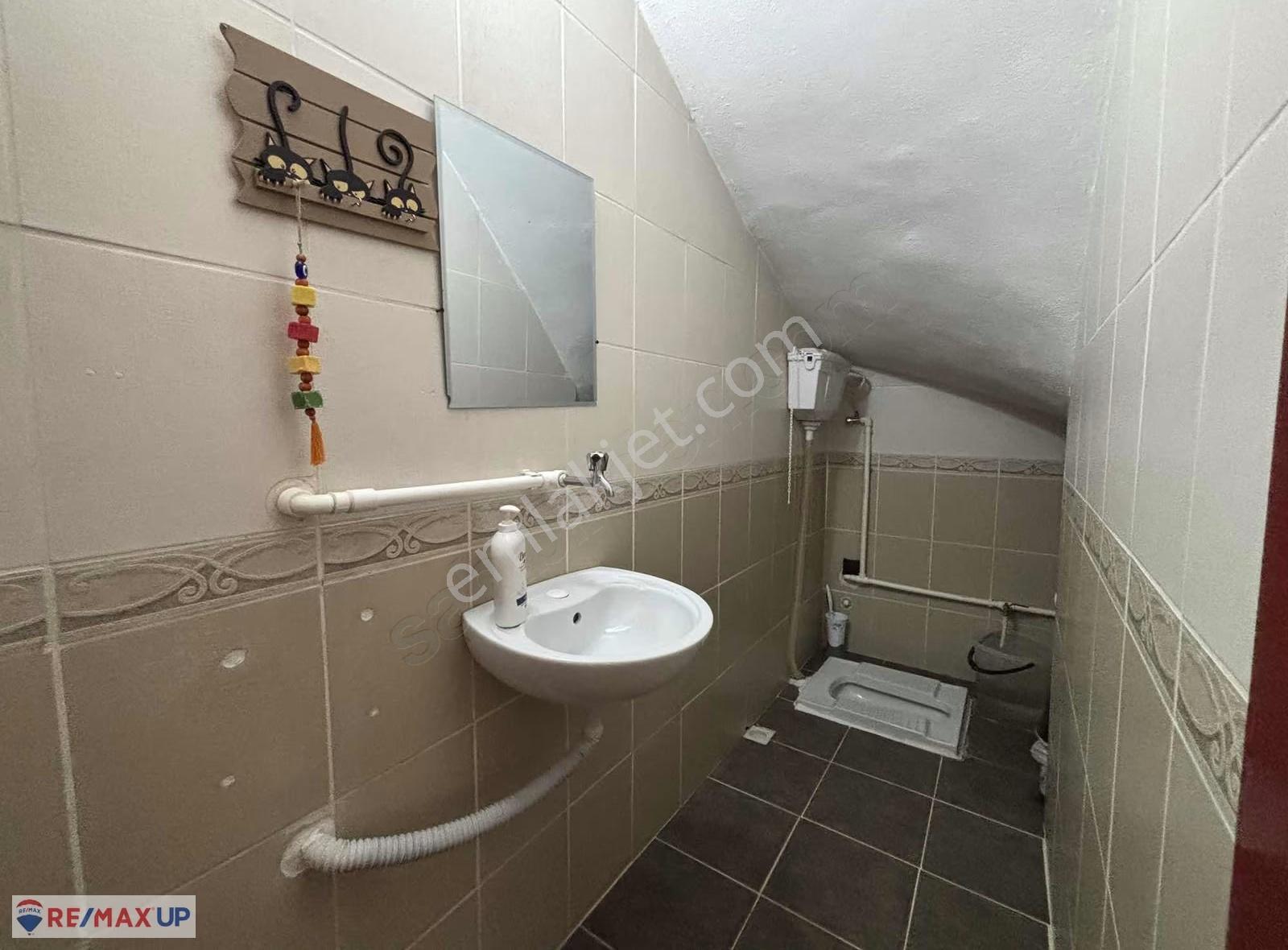 Şehir İçinde Villa Konforu! Adatepe Villalarında Şömineli 5+1 - Görsel 31