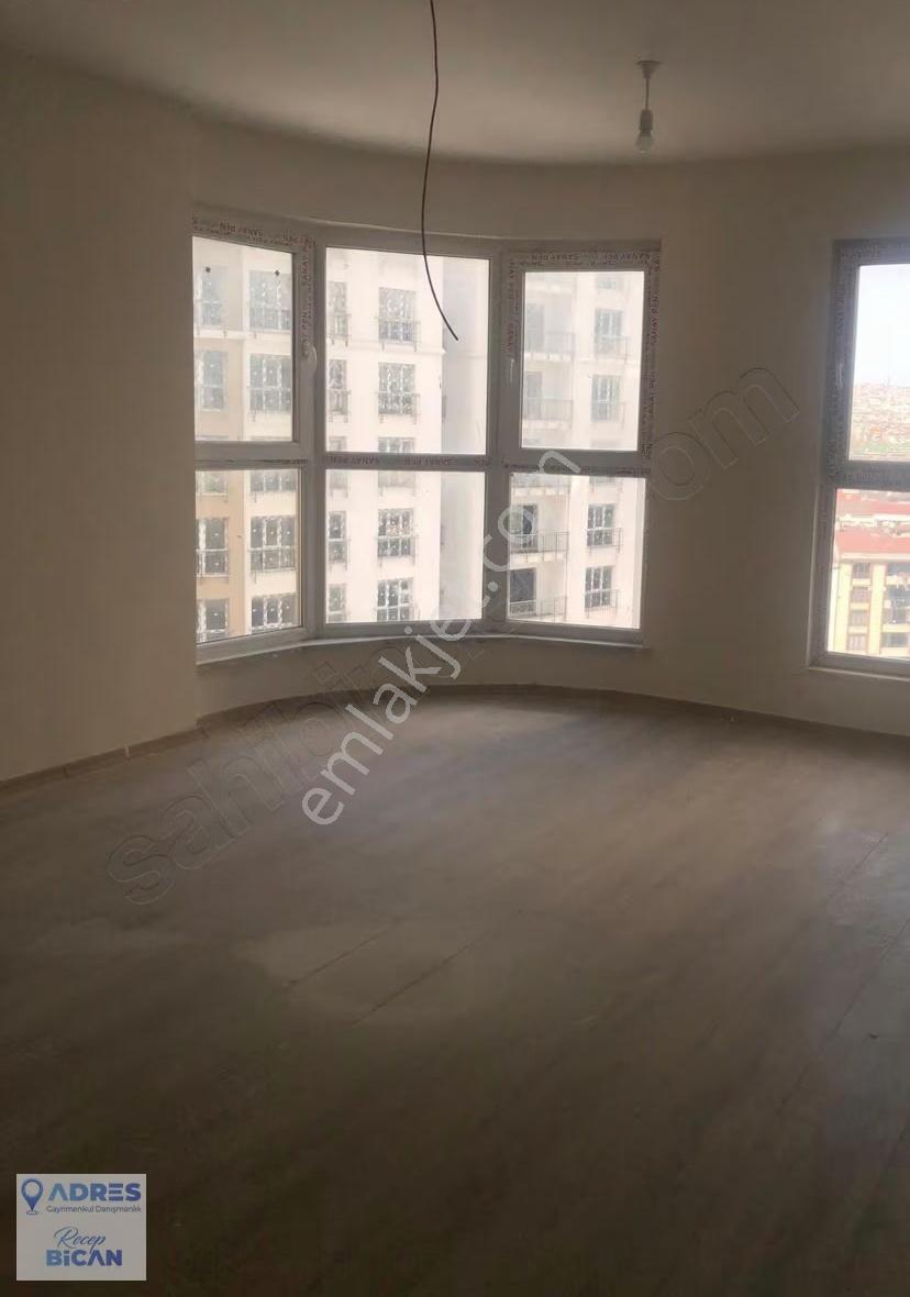 Esenyurt Samsun Towers'ta Panoramik Manzaralı 3+1 Kiralık Daire - Görsel 2