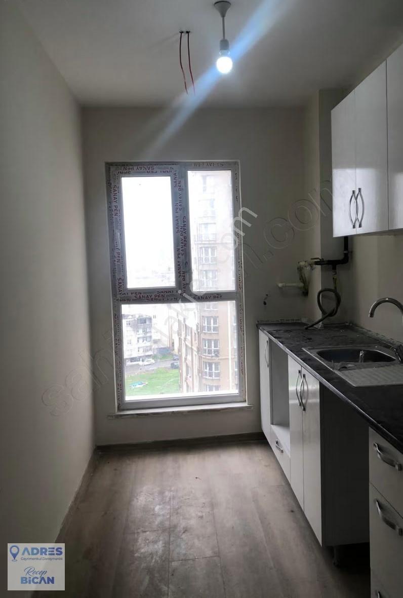 Esenyurt Samsun Towers'ta Panoramik Manzaralı 3+1 Kiralık Daire - Görsel 3