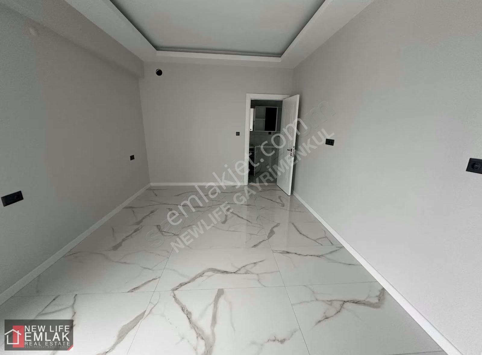 Kuşadasında Kapalı Mutfak Yerden Isıtmalı Havuzlu Modern Daire - Görsel 13