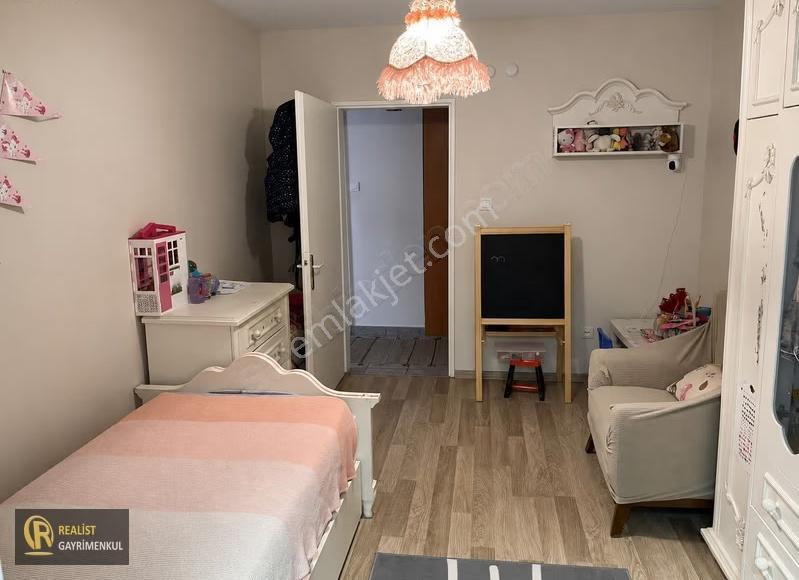 Üsküdar Çengelköy Ata 2 Sitesinde 3+1 Masrafsız Daire - Görsel 6