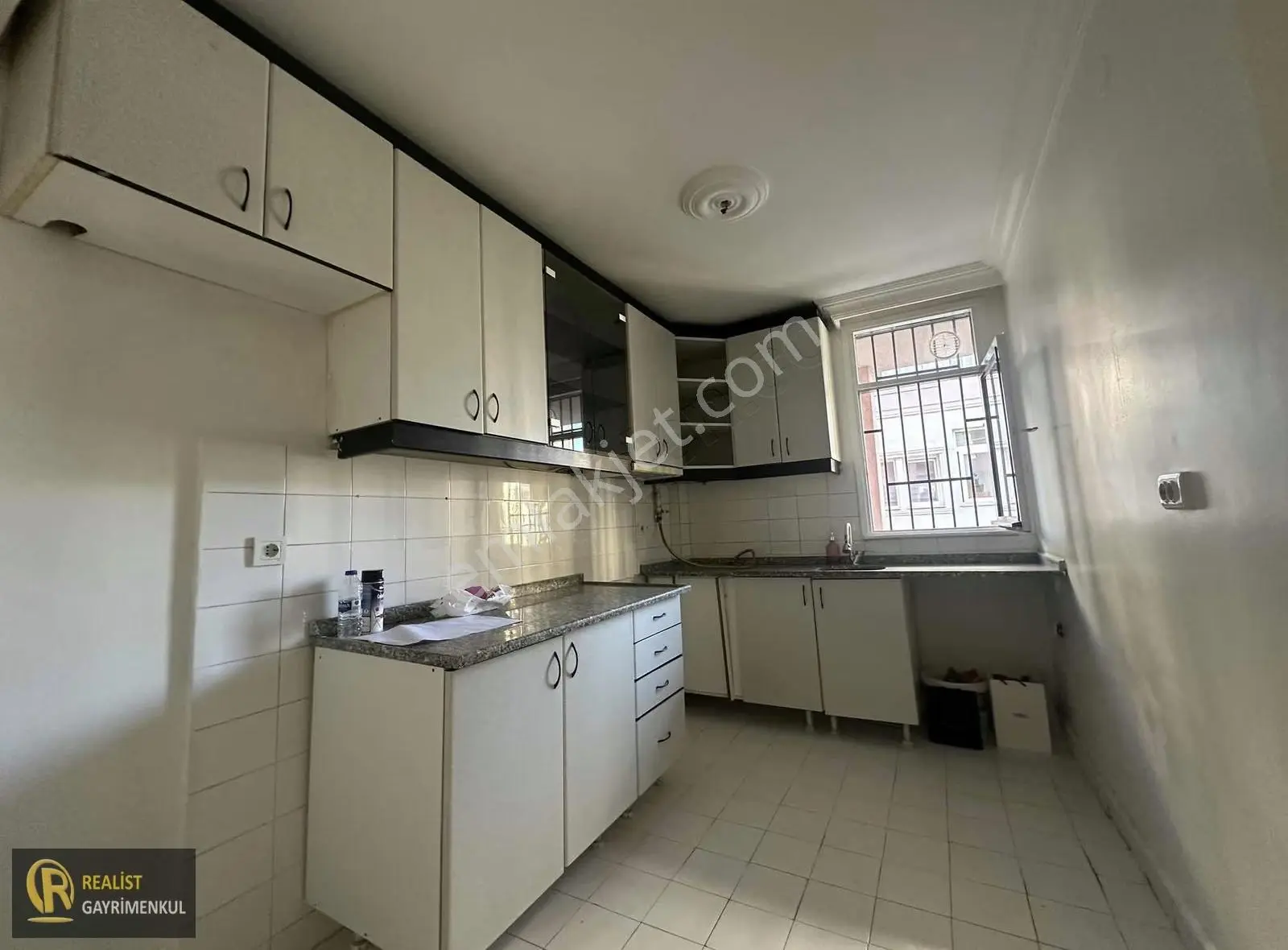 Realist Gayrimenkul'den Ata2 Sitesin'de 2+1 Kiralık Daire - Görsel 2
