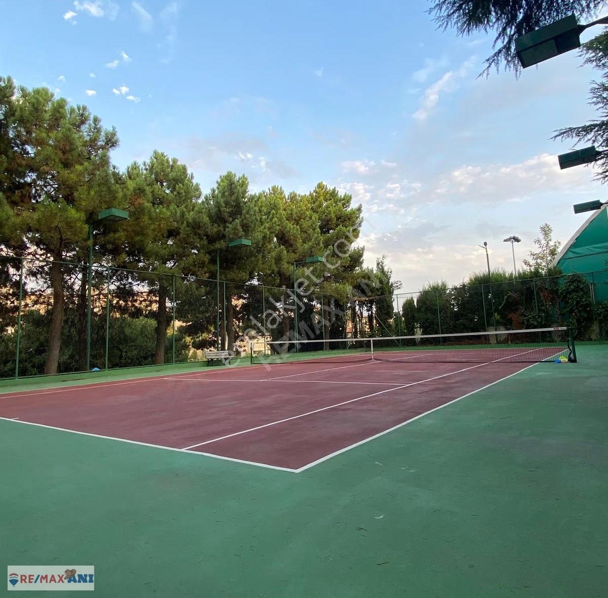 Remax Anı 'dan Çengelköy Orme Sitesi 'nde Kiralık 2+1 Daire - Görsel 29