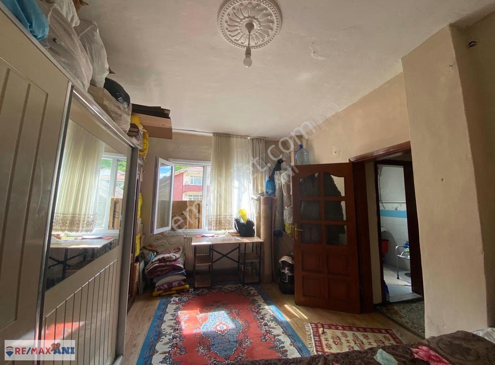 Çengelköy Mehmet Akif 'te Bahçeli Satılık Müstakil Bina - Görsel 27