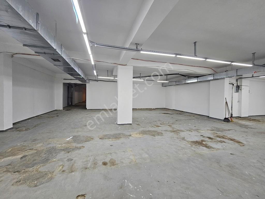Esenyurt Yeşilkent Mh Çok Amaçlı Kullanıma Uygun 1.350 M2 İşyeri - Görsel 15