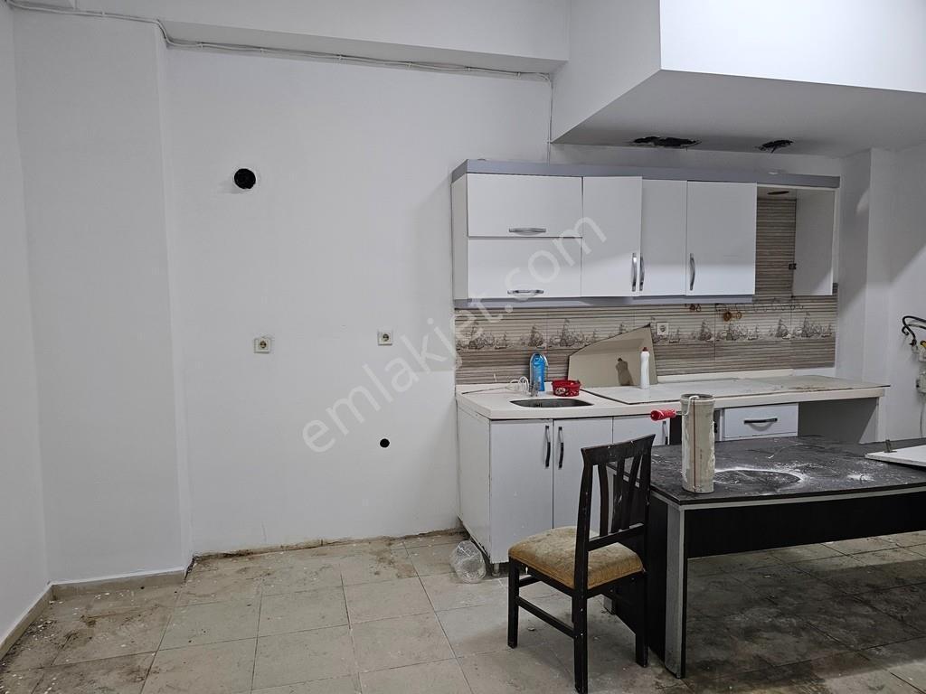 Esenyurt Yeşilkent Mh Çok Amaçlı Kullanıma Uygun 1.350 M2 İşyeri - Görsel 17