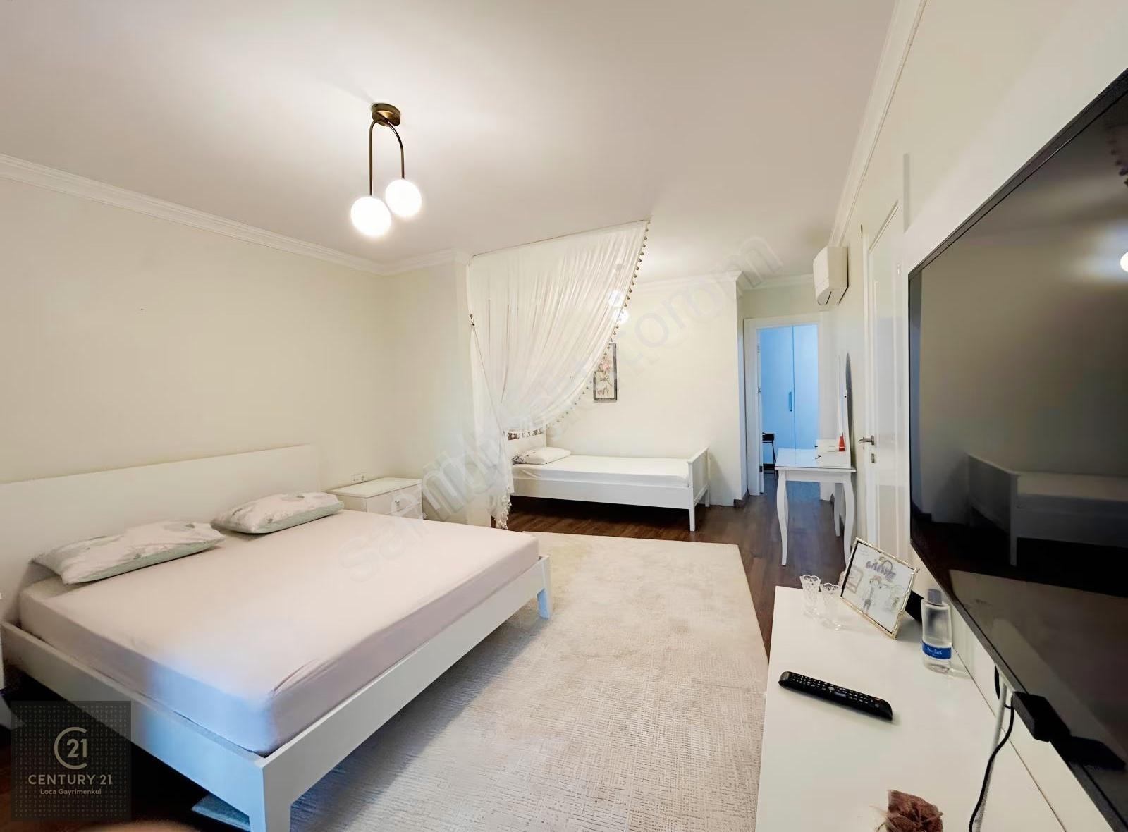 C21 Loca'dan Altınoluk'ta Deniz Manzaralı Havuzlu Müstakil Villa - Görsel 8