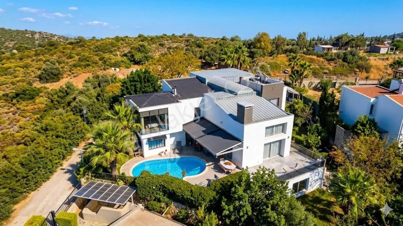 Kaliteyi Ve Konforu Sevenlere Özel Bir Villa