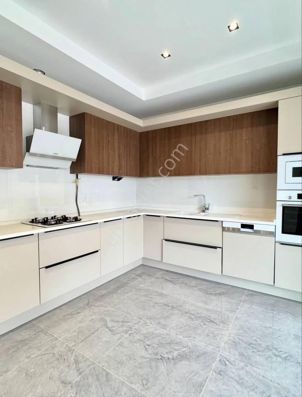 Ümraniye Yamanevler Mah Sahibinden Kiralık Taşınmaya Hazır 2+1 Daire - Görsel 4