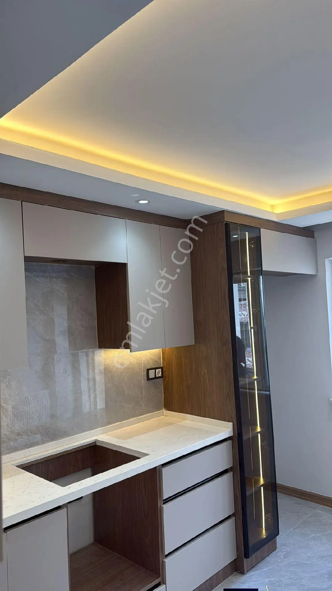 Kartal Cevizli Mah. Kiralık Daire Aile Binasında 2+1 Evin Sahibinden Kiralıktır - Görsel 16