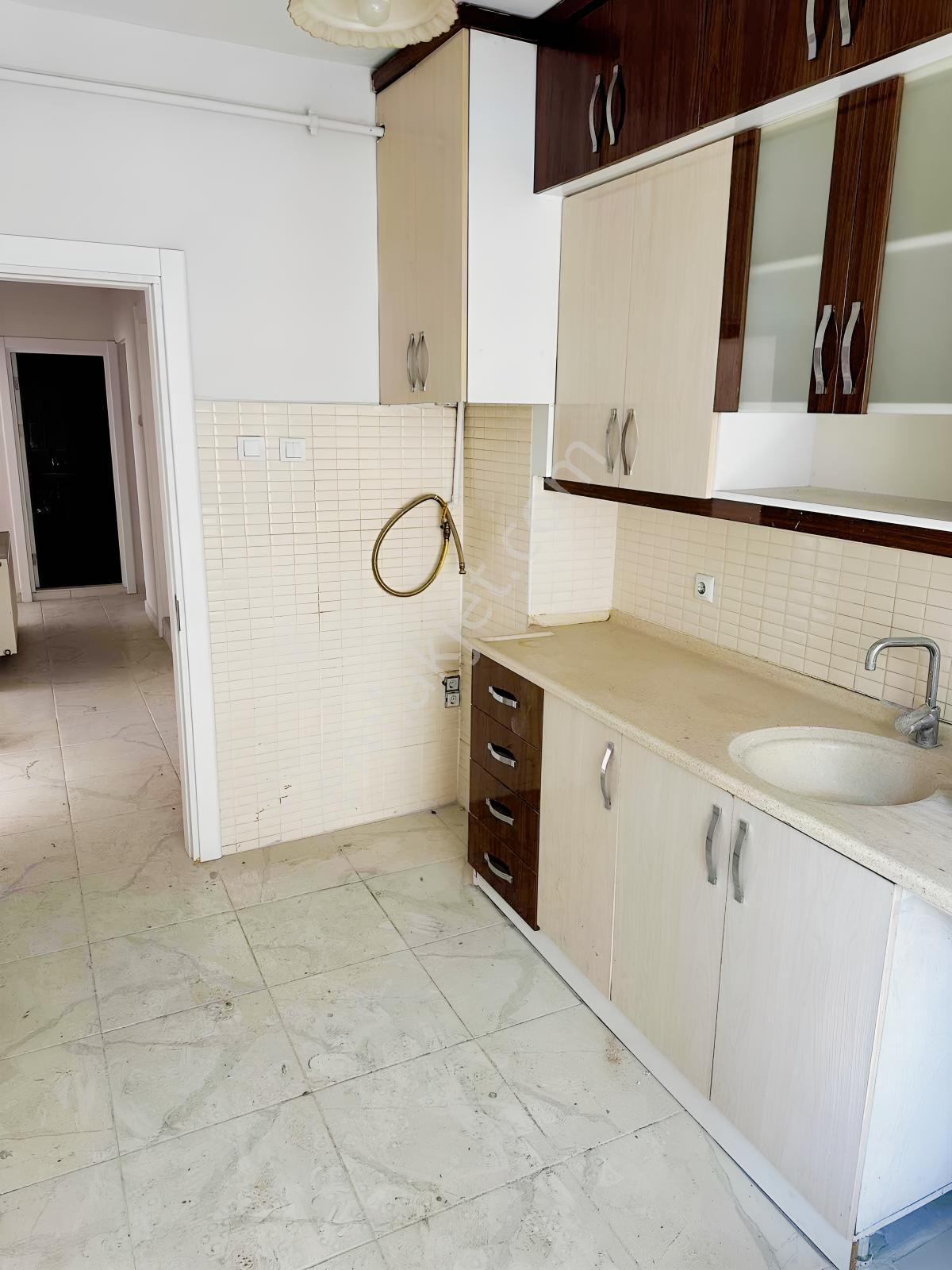 Deneyim'den Ağabali Caddesi'ne Cephe İçi Yapılı Kiralık 2+1 - Görsel 11