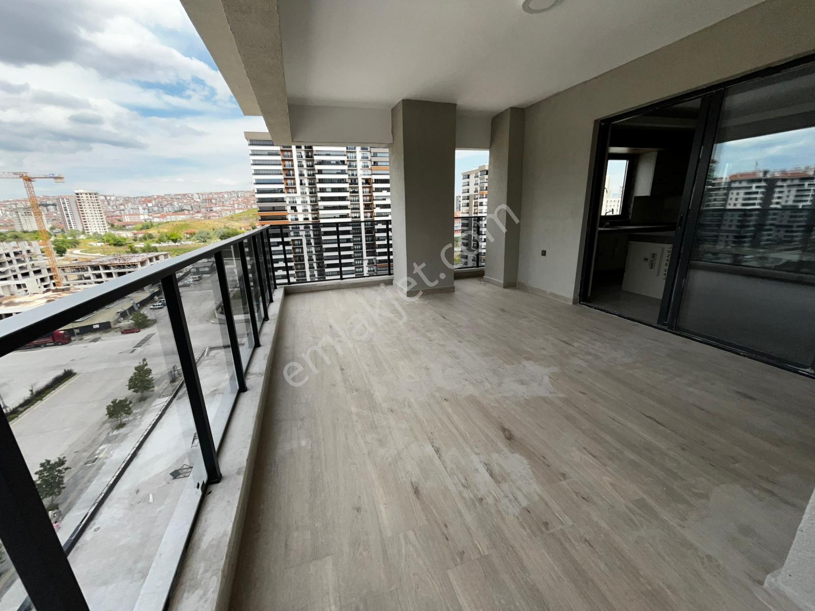 Ovacık'ta Sıfır Site İçinde Ultra Lüks 4+1 8 Kat'ta Kiralık - Görsel 7