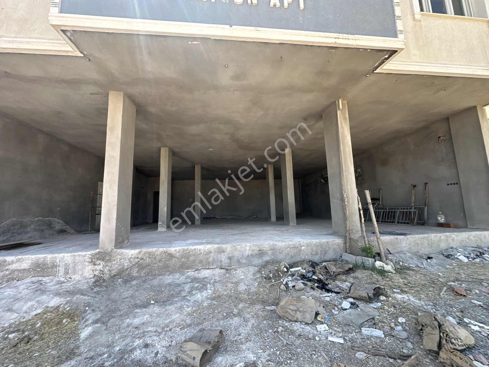 Baraj Yolunda Kiralık Dükkan 150 Metrekare - Görsel 12
