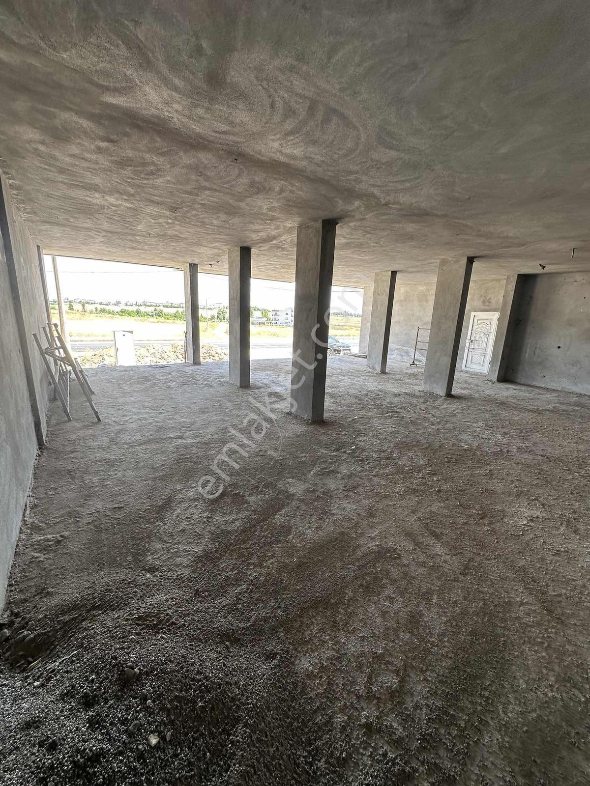Baraj Yolunda Kiralık Dükkan 150 Metrekare - Görsel 7